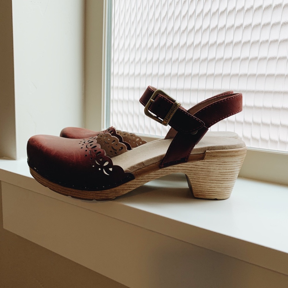 DANSKO red clogs size 36 (6)
